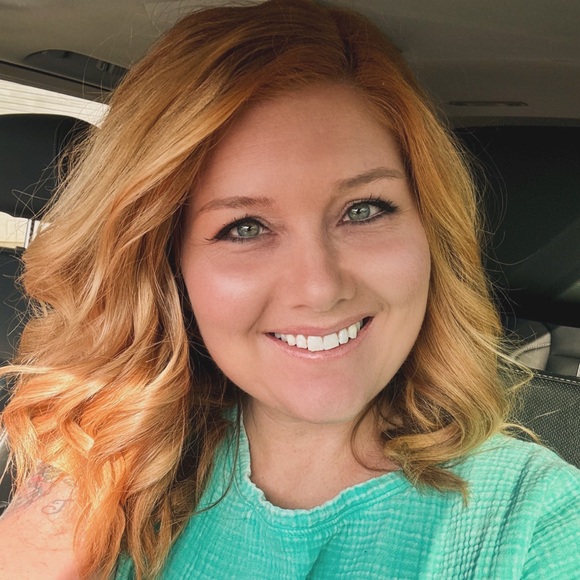 Meet your Posher, Brittany - Picture 2 of 2